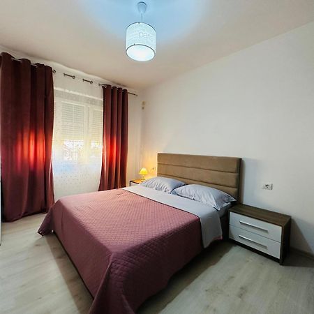 Grace'S Centre Apartment Shkodra Kültér fotó