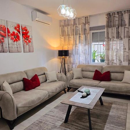 Grace'S Centre Apartment Shkodra Kültér fotó